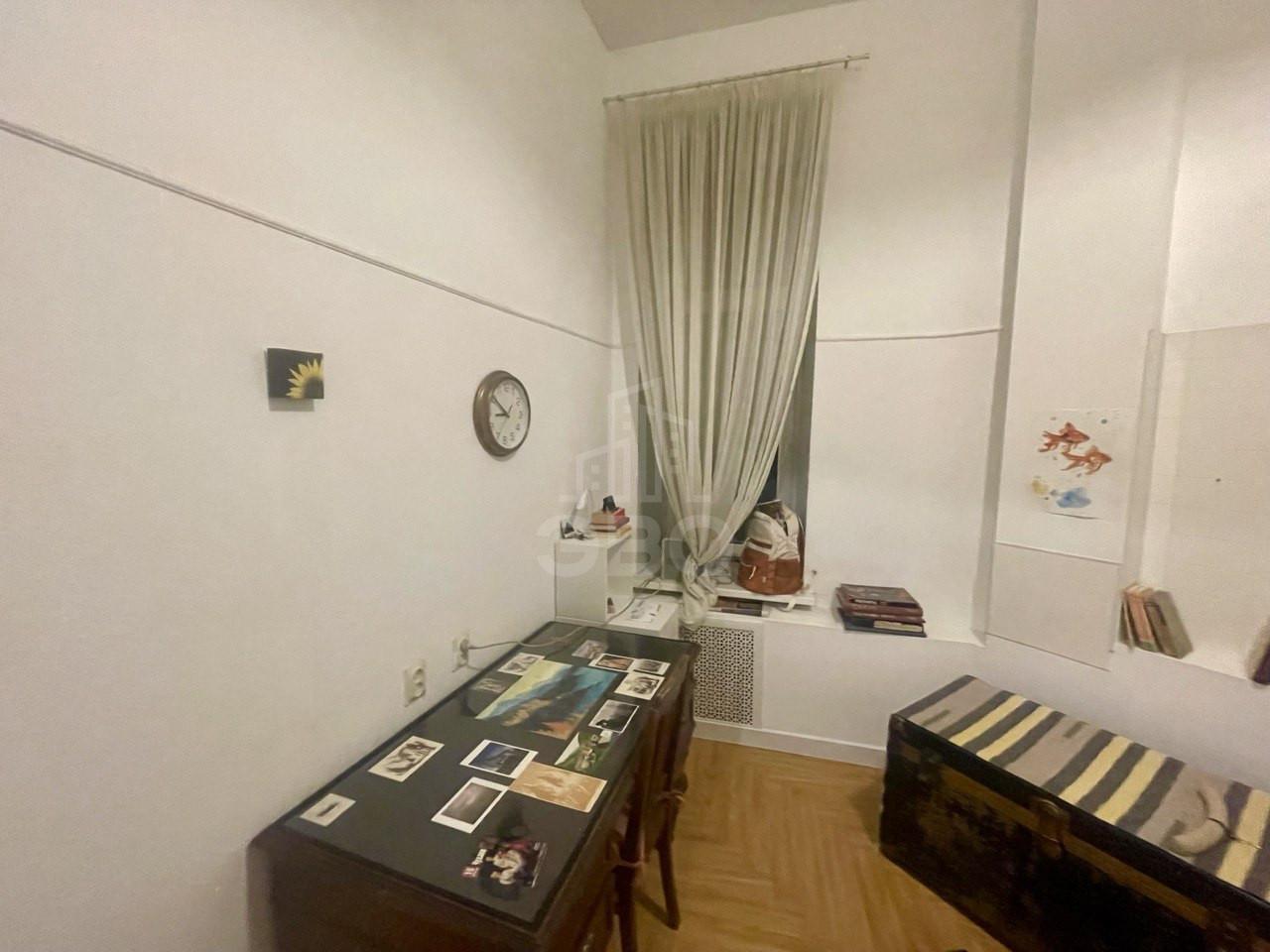 двухкомнатная квартира в Санкт-Петербурге по адресу: Средний В.О. проспект, 35