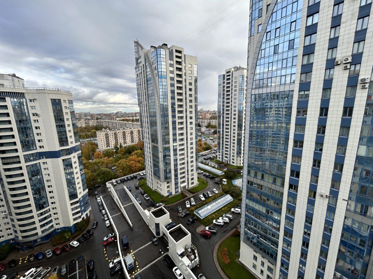 двухкомнатная квартира в Санкт-Петербурге по адресу: Космонавтов проспект, 37