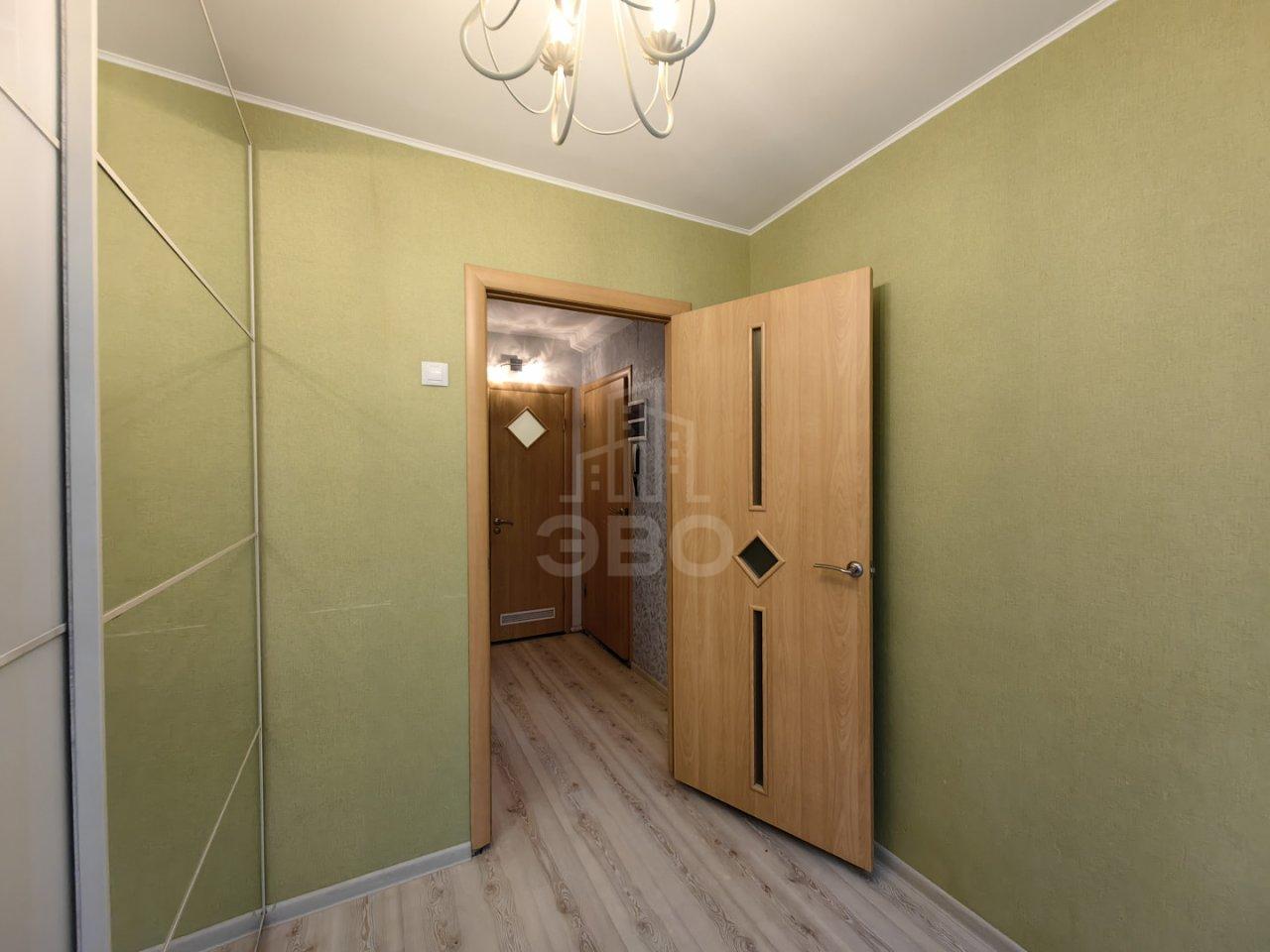 трехкомнатная квартира в Санкт-Петербурге по адресу: Новаторов б-р., 62