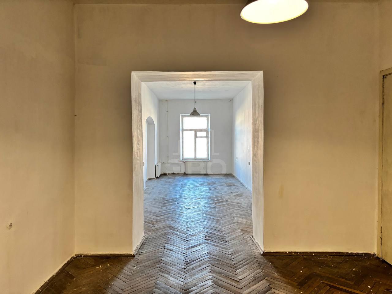 четырехкомнатная квартира в Санкт-Петербурге по адресу: Невский проспект, 139, литера А