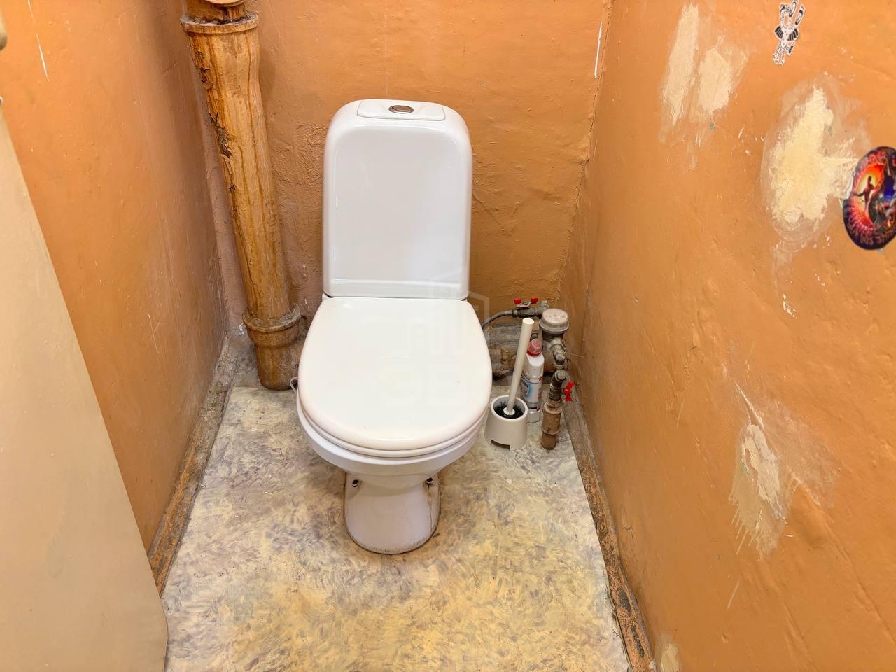 четырехкомнатная квартира в Санкт-Петербурге по адресу: Невский проспект, 139, литера А