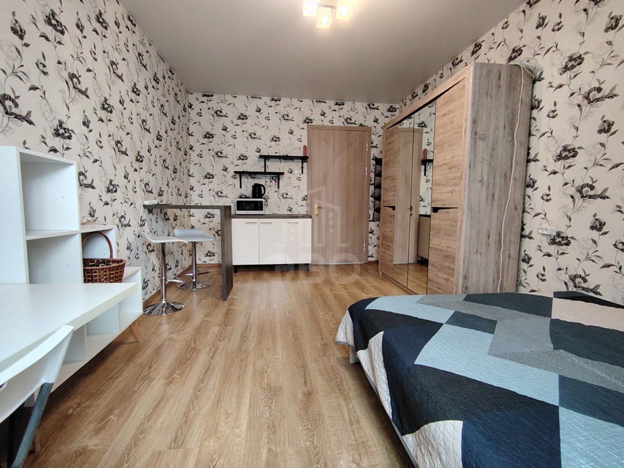 комната в Санкт-Петербурге по адресу: Большеохтинский проспект, 22, к 1