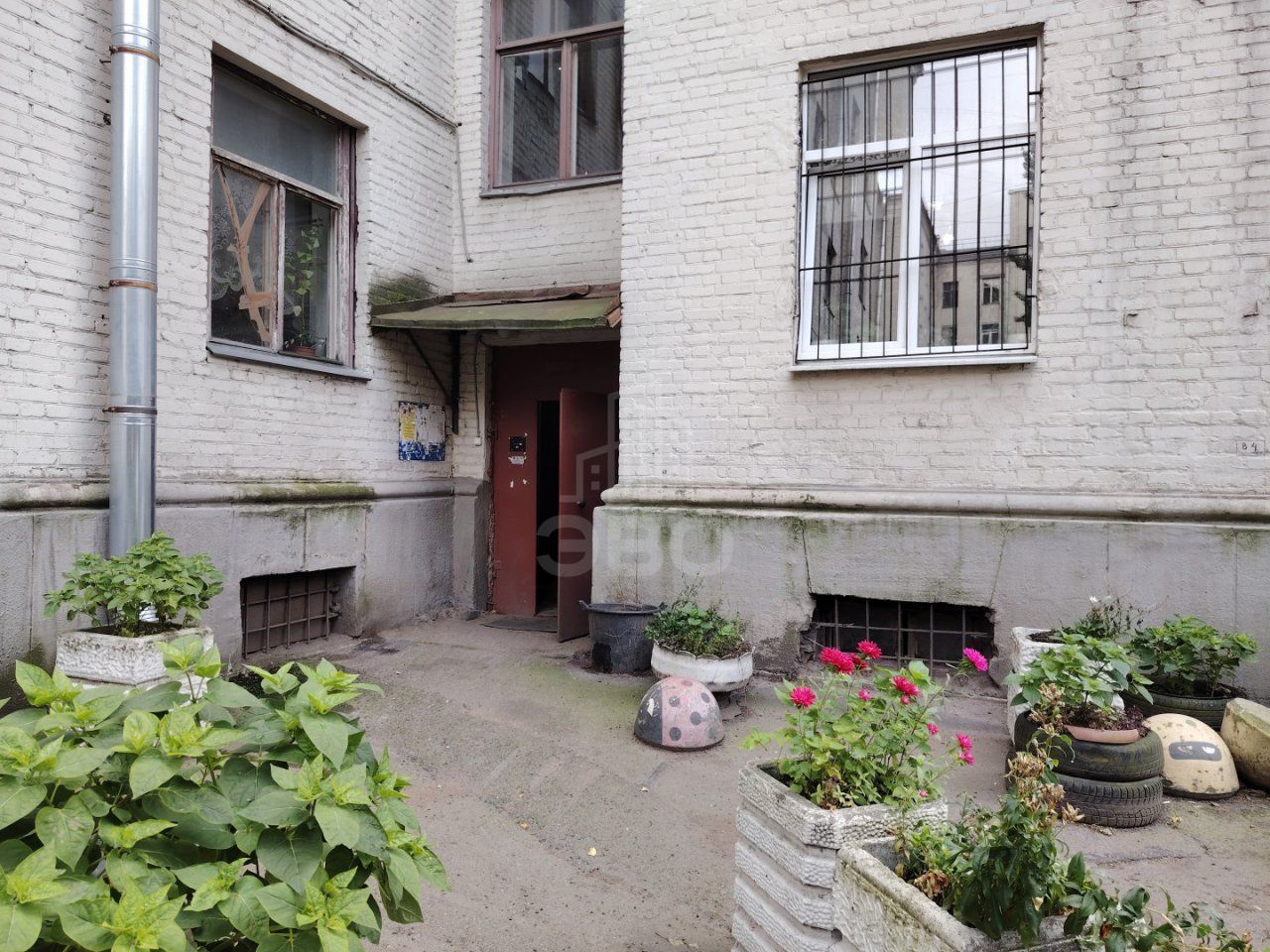 комната в Санкт-Петербурге по адресу: Большеохтинский проспект, 22, к 1