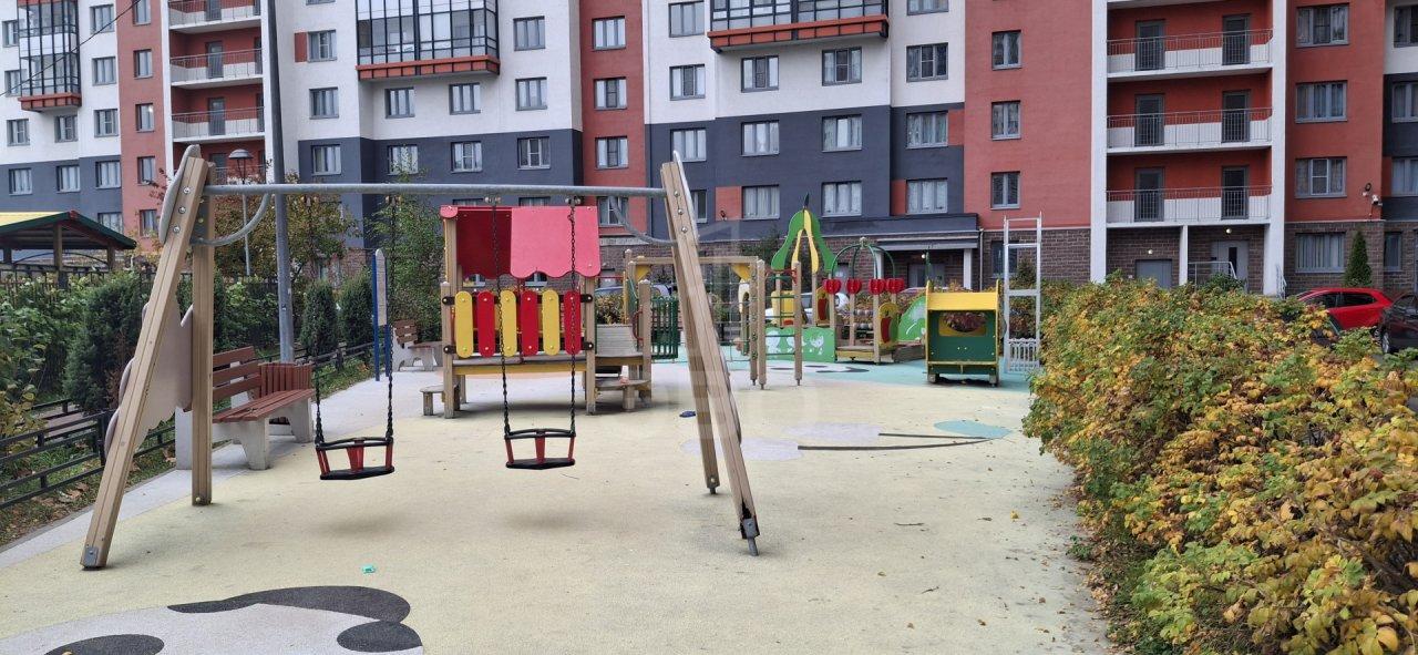 однокомнатная квартира в Санкт-Петербурге по адресу: Маршала Казакова ул., 82, к 1