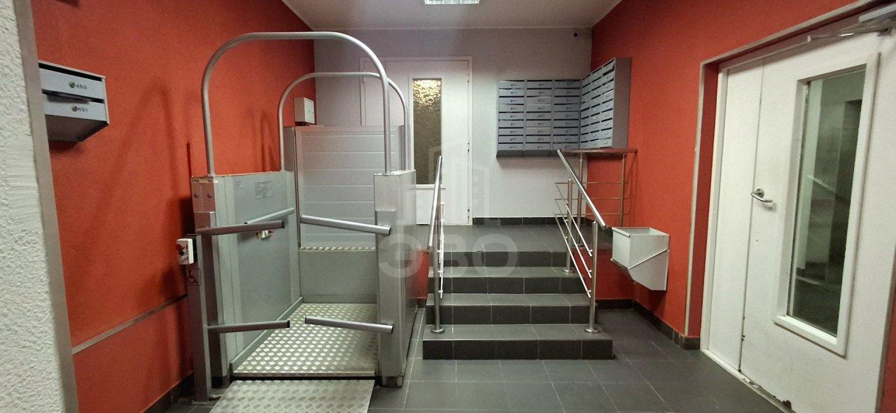 однокомнатная квартира в Санкт-Петербурге по адресу: Маршала Казакова ул., 82, к 1