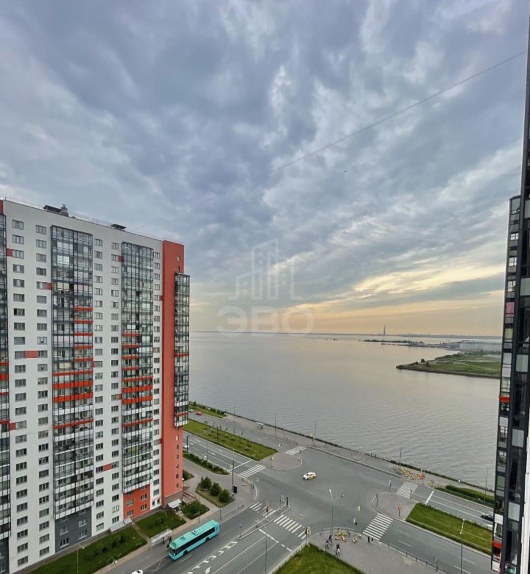 однокомнатная квартира в Санкт-Петербурге по адресу: Маршала Казакова ул., 82, к 1