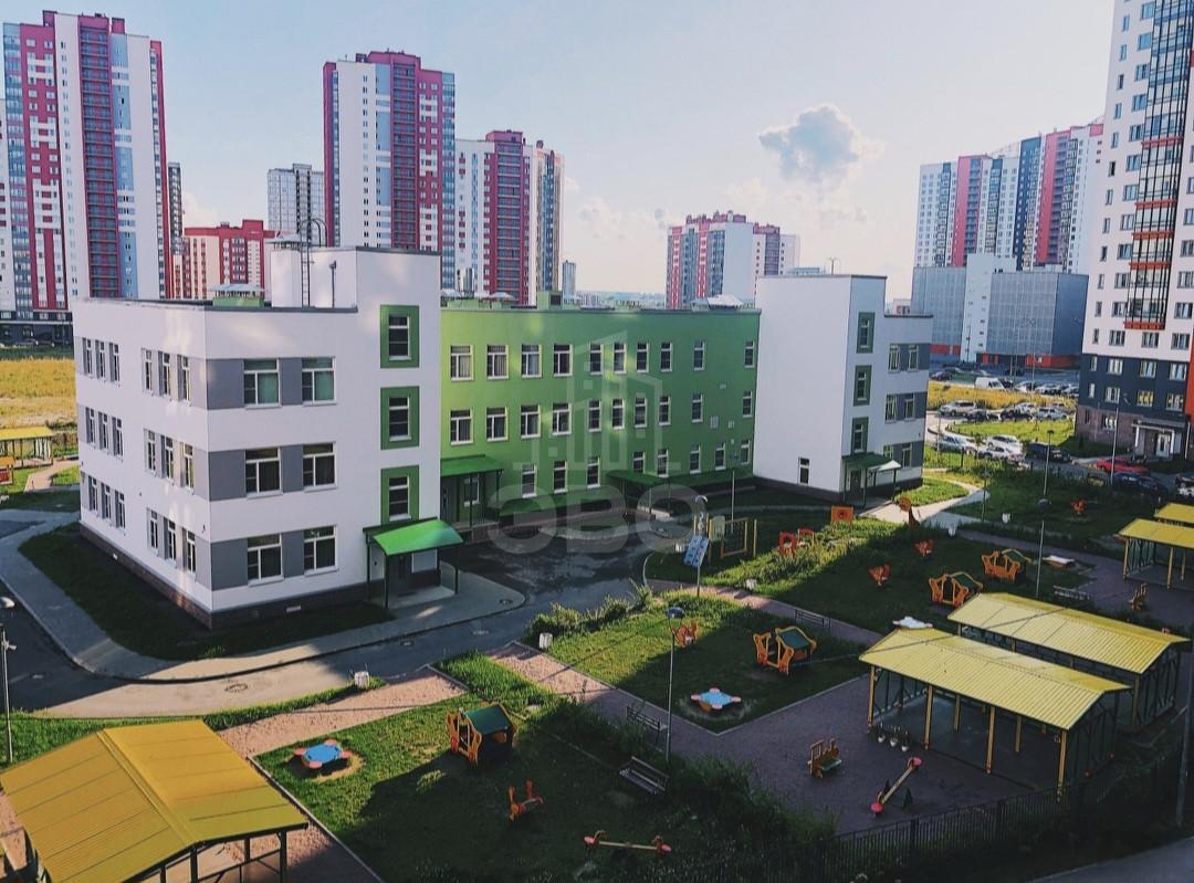 однокомнатная квартира в Санкт-Петербурге по адресу: Маршала Казакова ул., 82, к 1