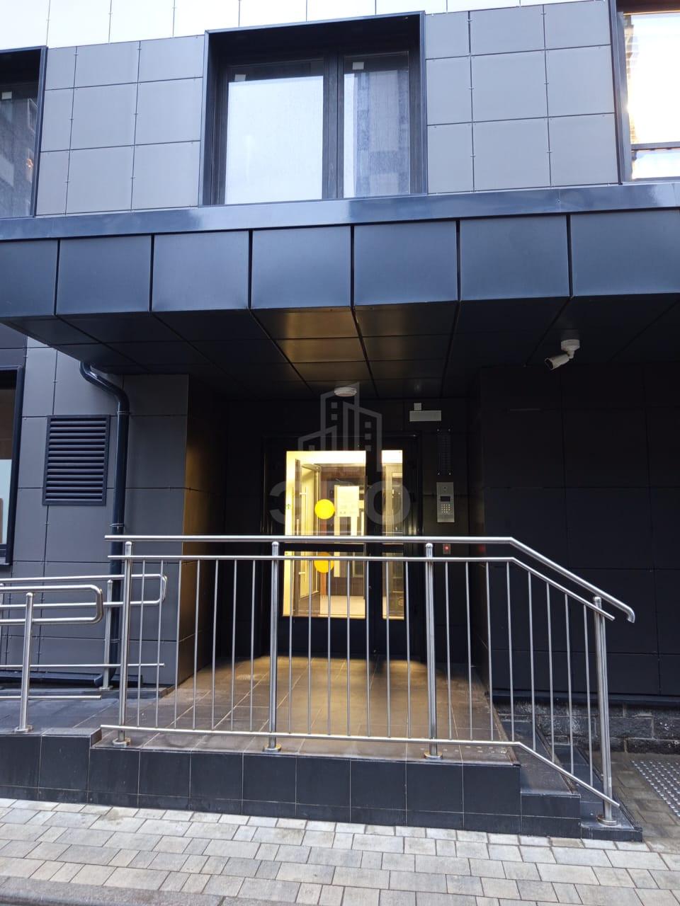 двухкомнатная квартира в Санкт-Петербурге по адресу: Парфеновская ул., 17, строение 1