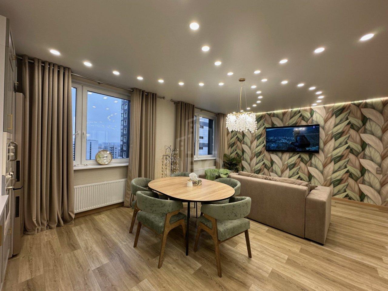 двухкомнатная квартира в Санкт-Петербурге по адресу: Парфеновская ул., 17, строение 1