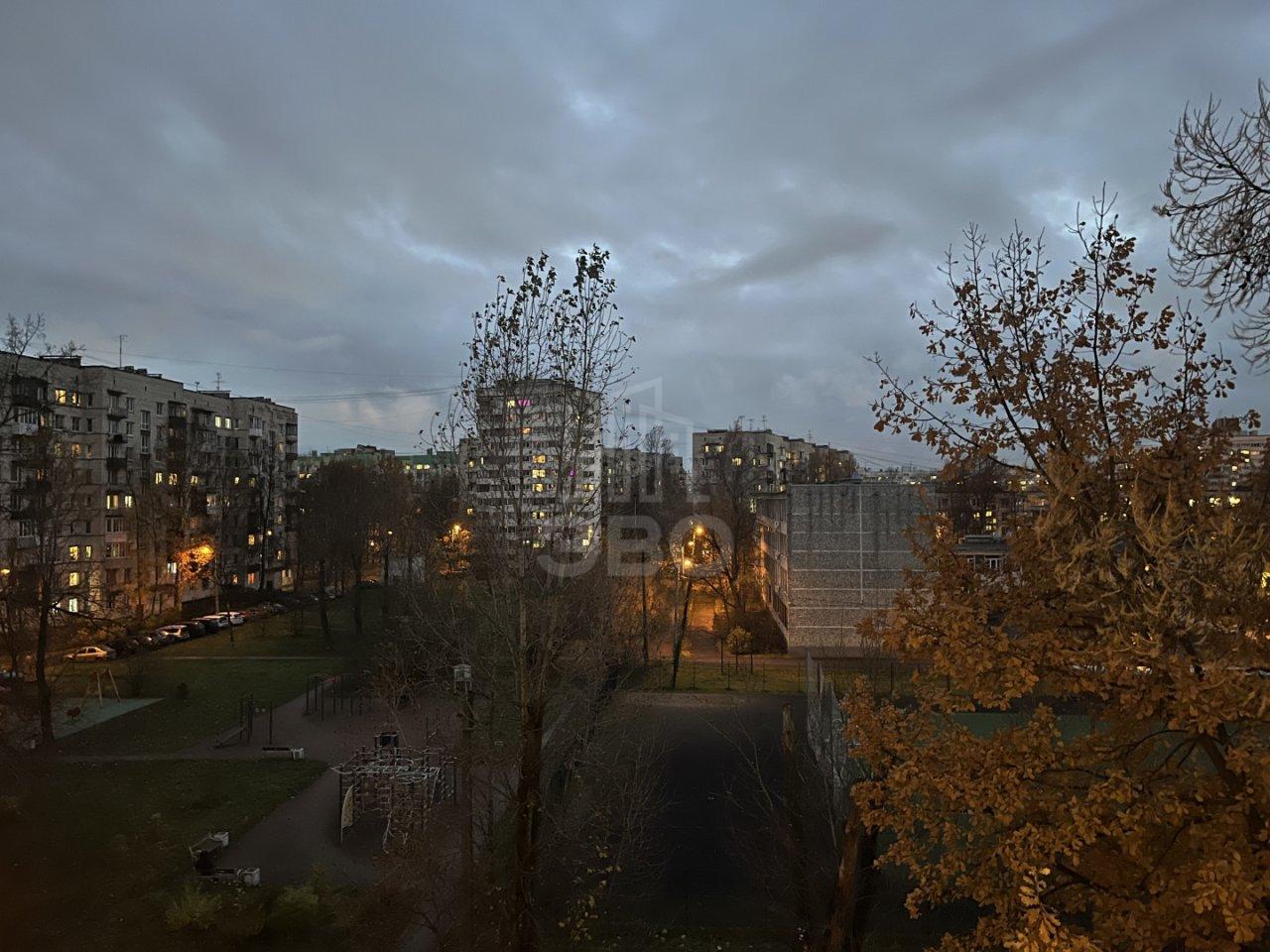 трехкомнатная квартира в Санкт-Петербурге по адресу: Солдата Корзуна ул., 3