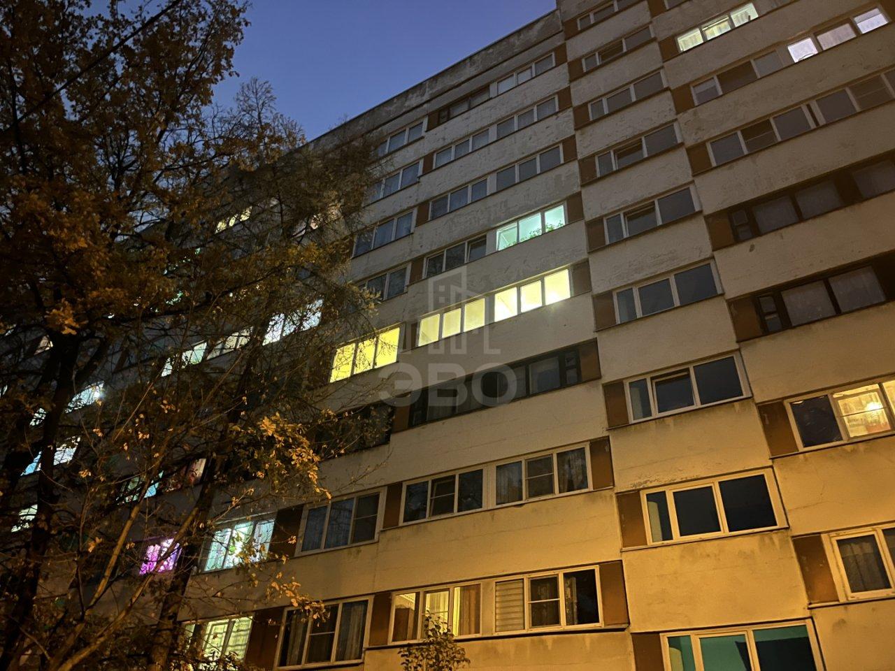 трехкомнатная квартира в Санкт-Петербурге по адресу: Солдата Корзуна ул., 3