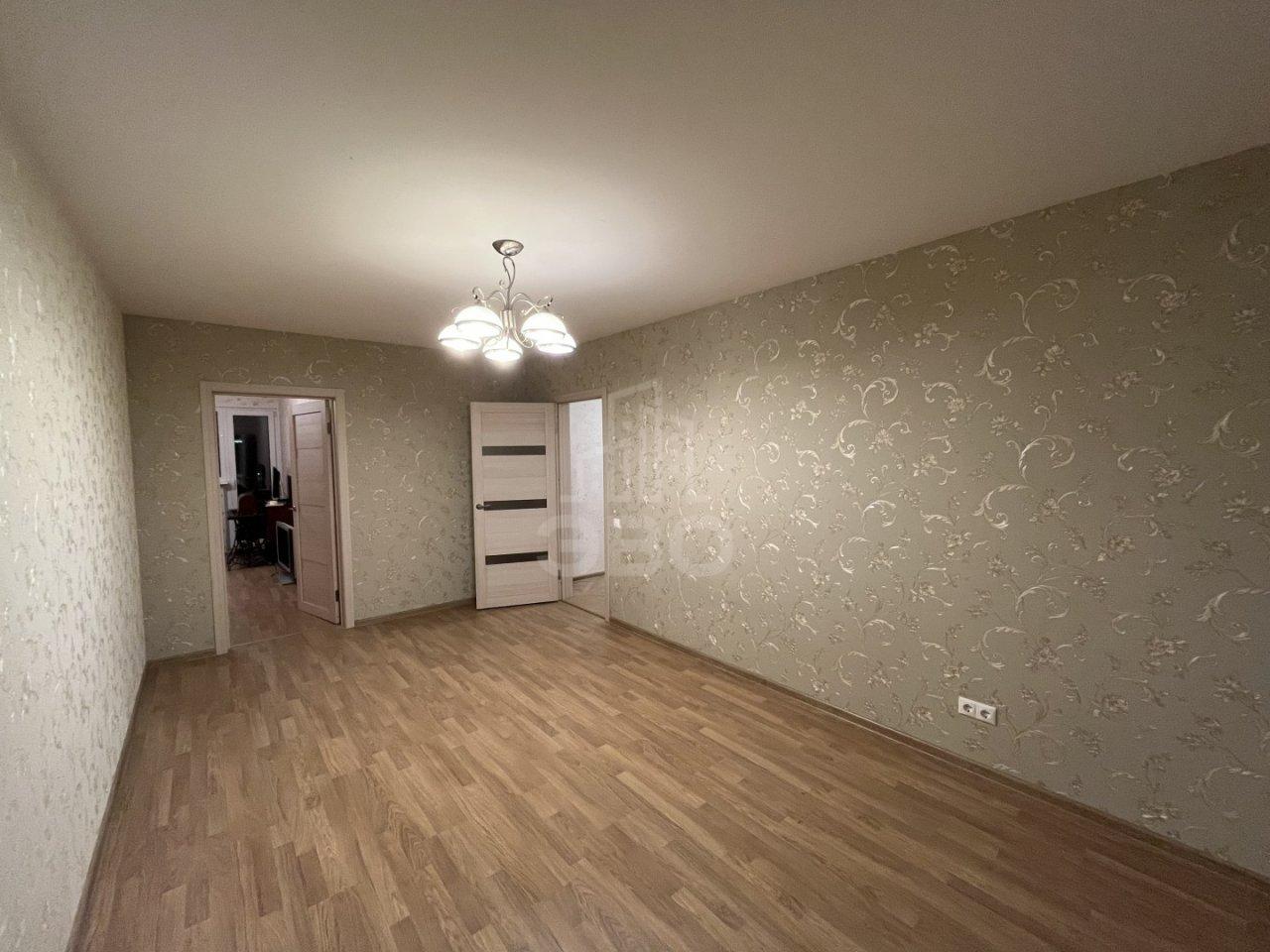 трехкомнатная квартира в Санкт-Петербурге по адресу: Солдата Корзуна ул., 3