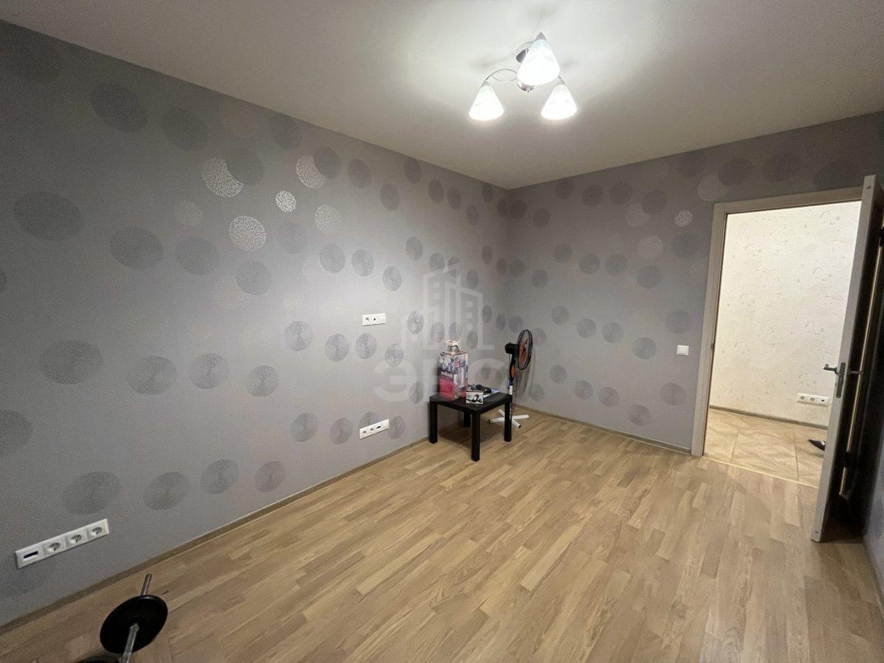 трехкомнатная квартира в Санкт-Петербурге по адресу: Солдата Корзуна ул., 3