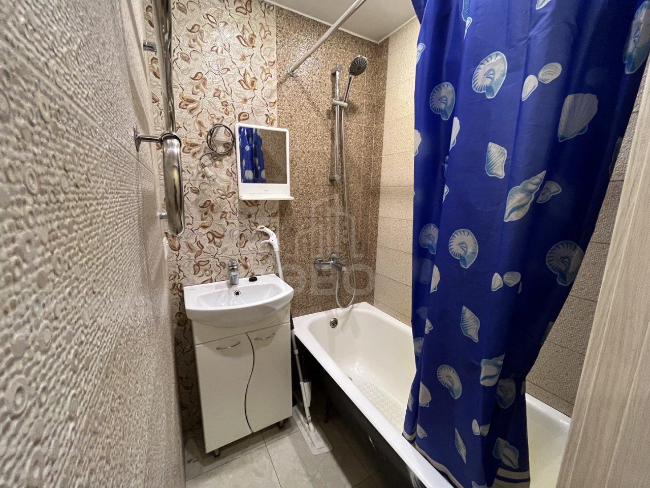 трехкомнатная квартира в Санкт-Петербурге по адресу: Солдата Корзуна ул., 3