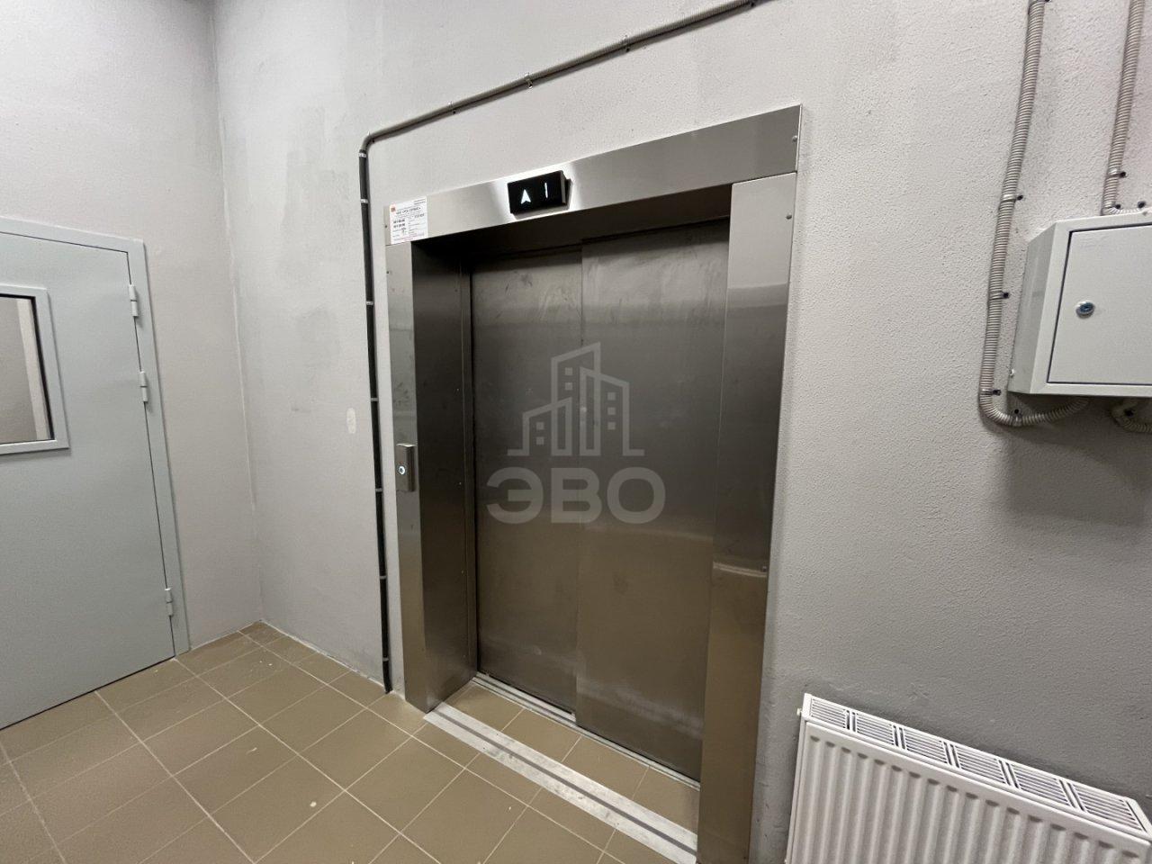 трехкомнатная квартира в Санкт-Петербурге по адресу: Ленинский проспект, 68