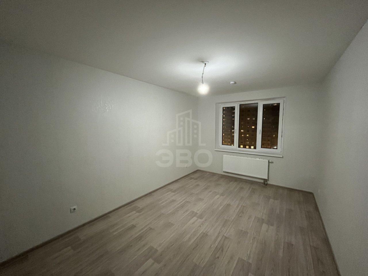 трехкомнатная квартира в Санкт-Петербурге по адресу: Ленинский проспект, 68