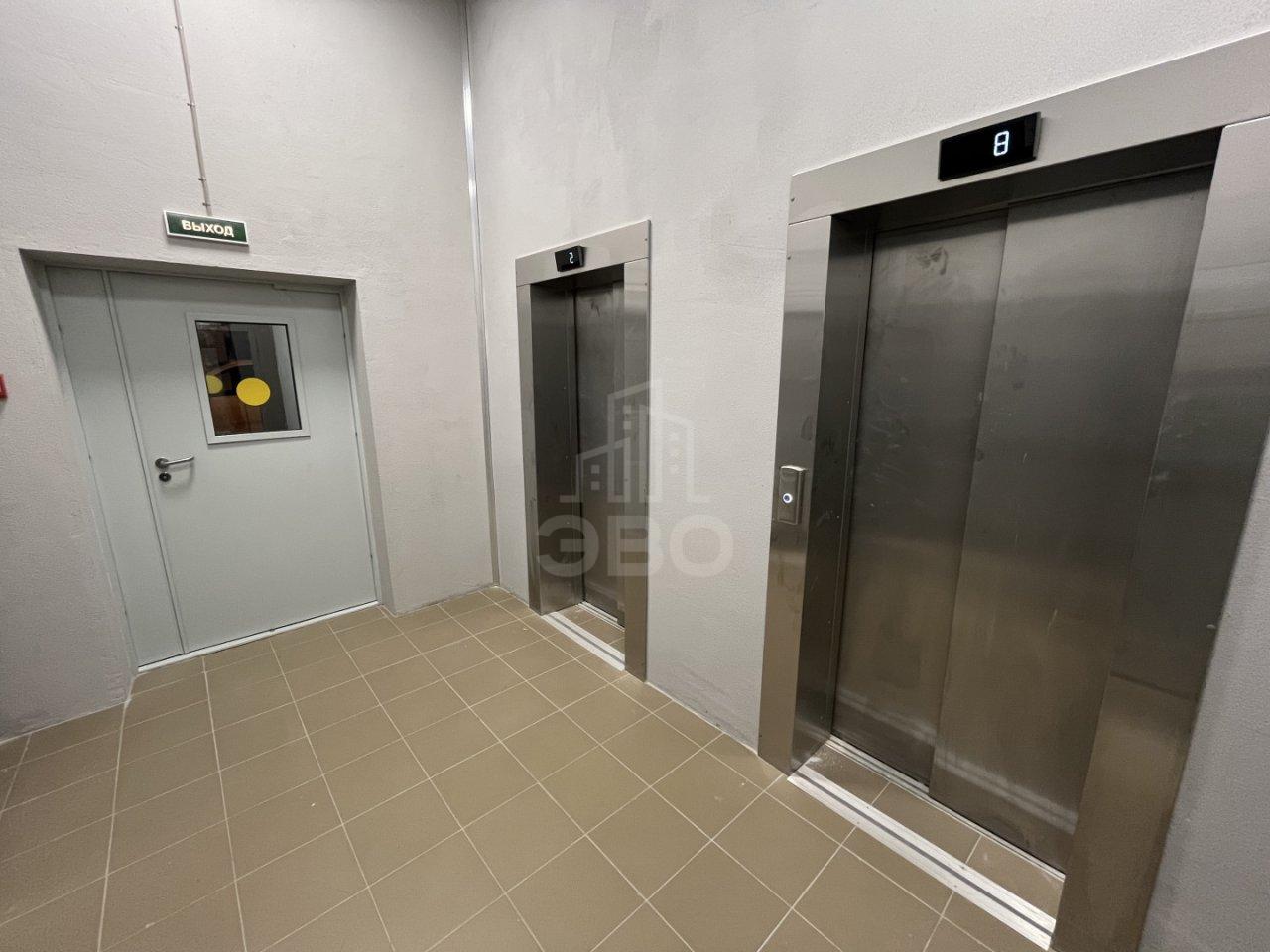 трехкомнатная квартира в Санкт-Петербурге по адресу: Ленинский проспект, 68