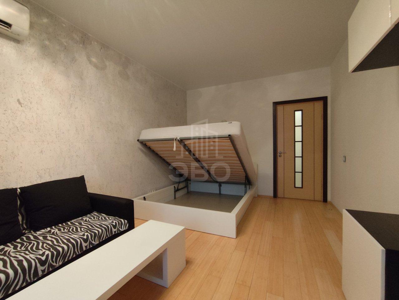 однокомнатная квартира в Санкт-Петербурге по адресу: Ушинского ул., 33, к 3