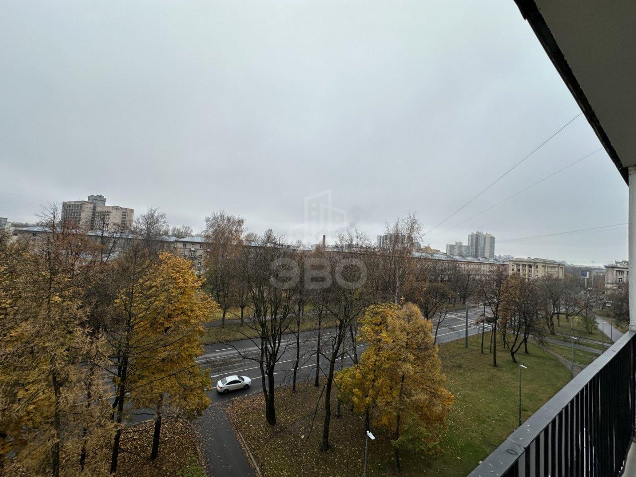 двухкомнатная квартира в Санкт-Петербурге по адресу: 2-й Муринский проспект, 10, к 1