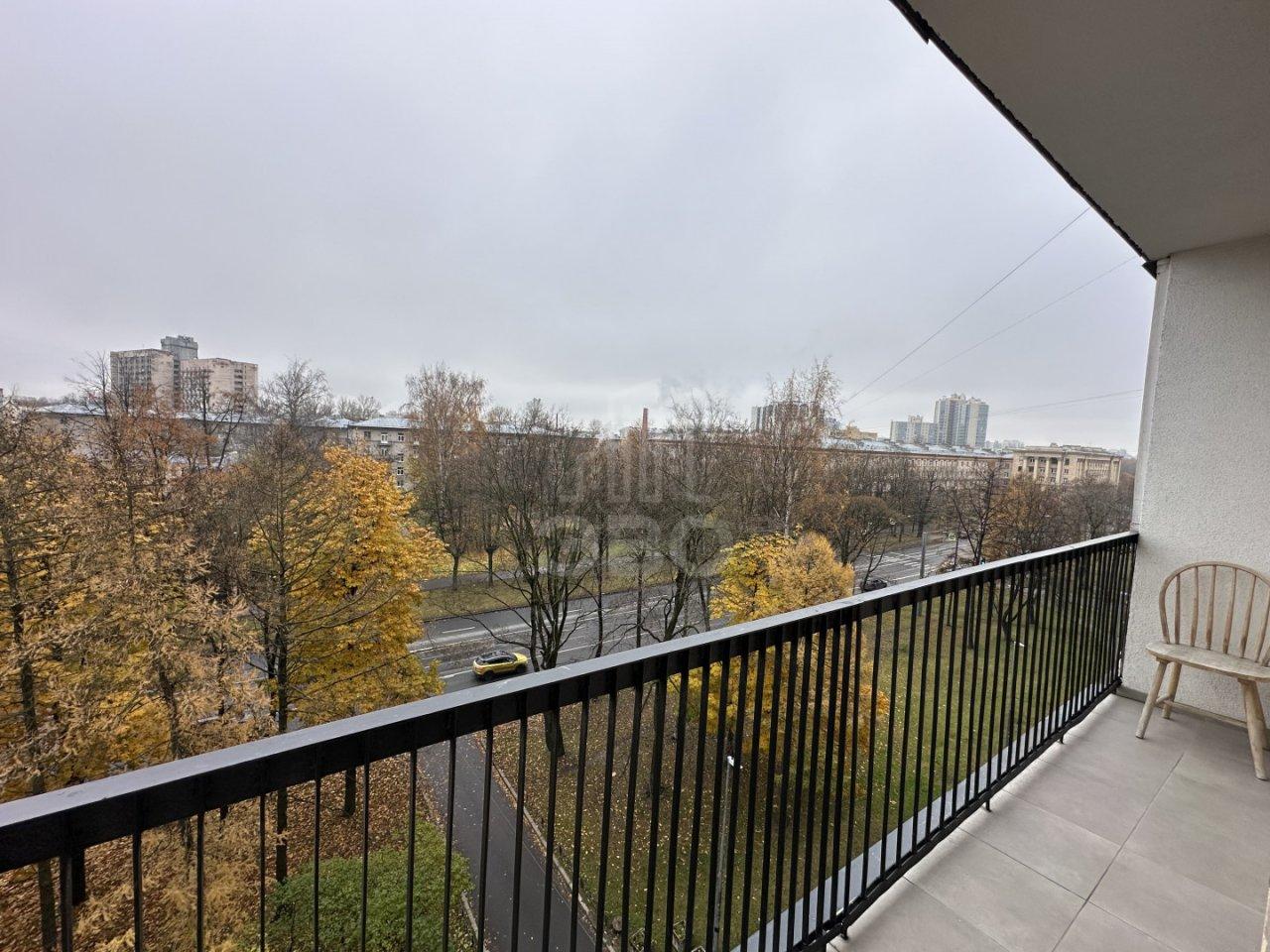 двухкомнатная квартира в Санкт-Петербурге по адресу: 2-й Муринский проспект, 10, к 1