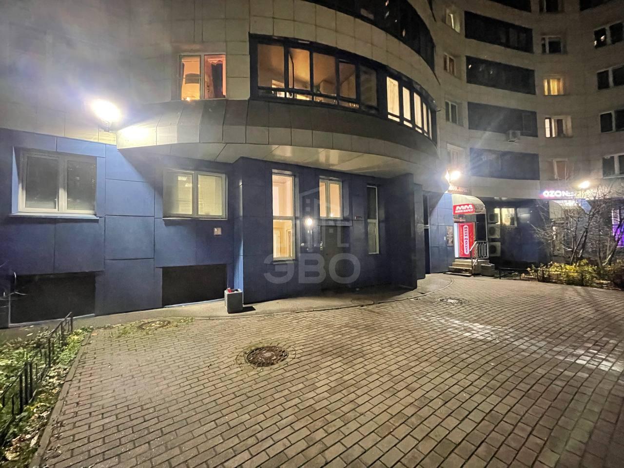 двухкомнатная квартира в Санкт-Петербурге по адресу: Космонавтов проспект, 37