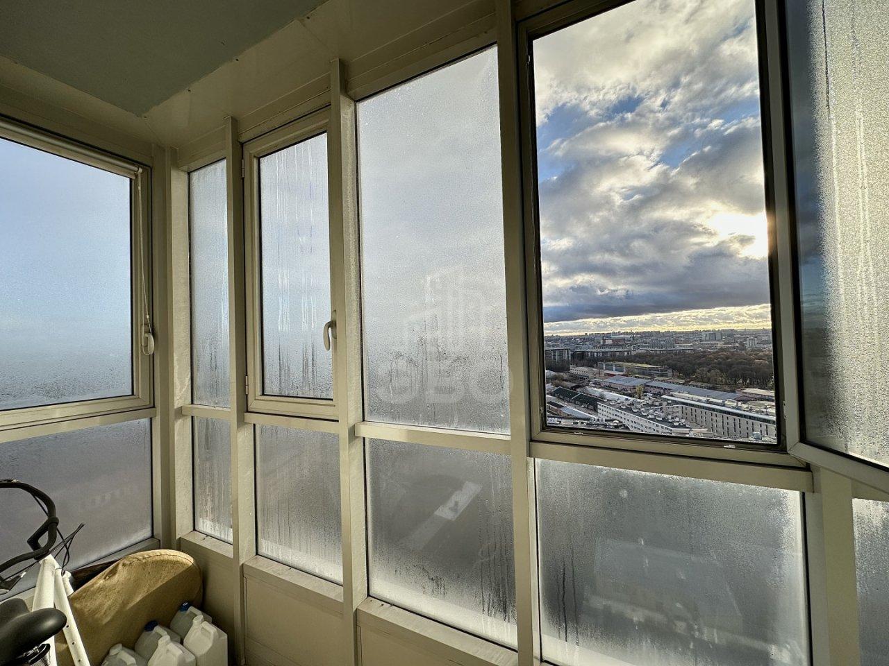 однокомнатная квартира в Санкт-Петербурге по адресу: Смоленская ул., 18