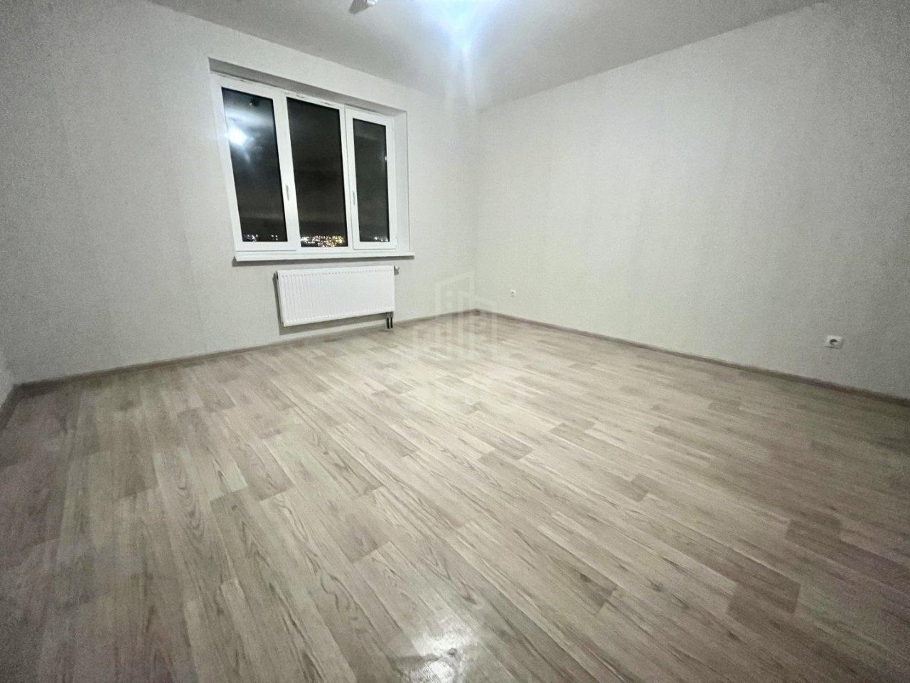 трехкомнатная квартира в Санкт-Петербурге по адресу: Ленинский проспект, 68