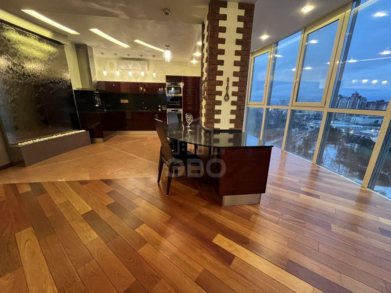 четырехкомнатная квартира в Санкт-Петербурге по адресу: Ярославский проспект, 95, литера А