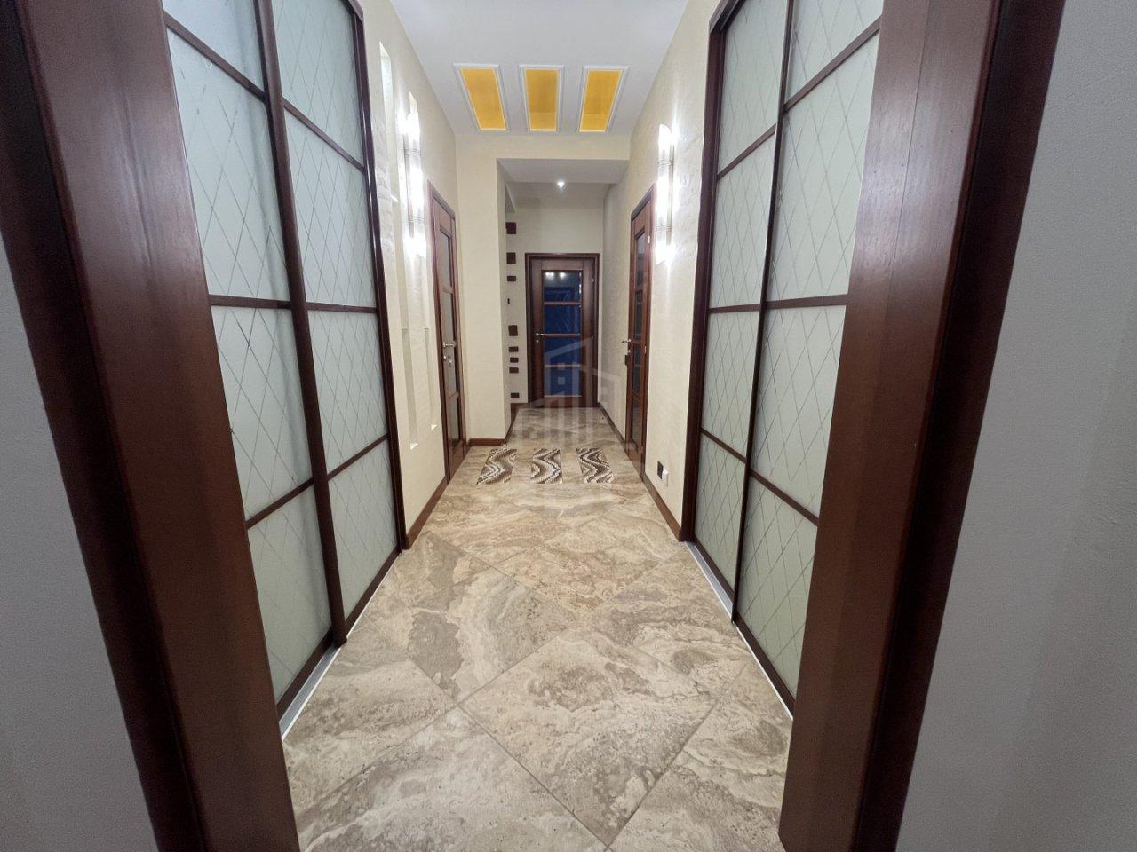 четырехкомнатная квартира в Санкт-Петербурге по адресу: Ярославский проспект, 95, литера А