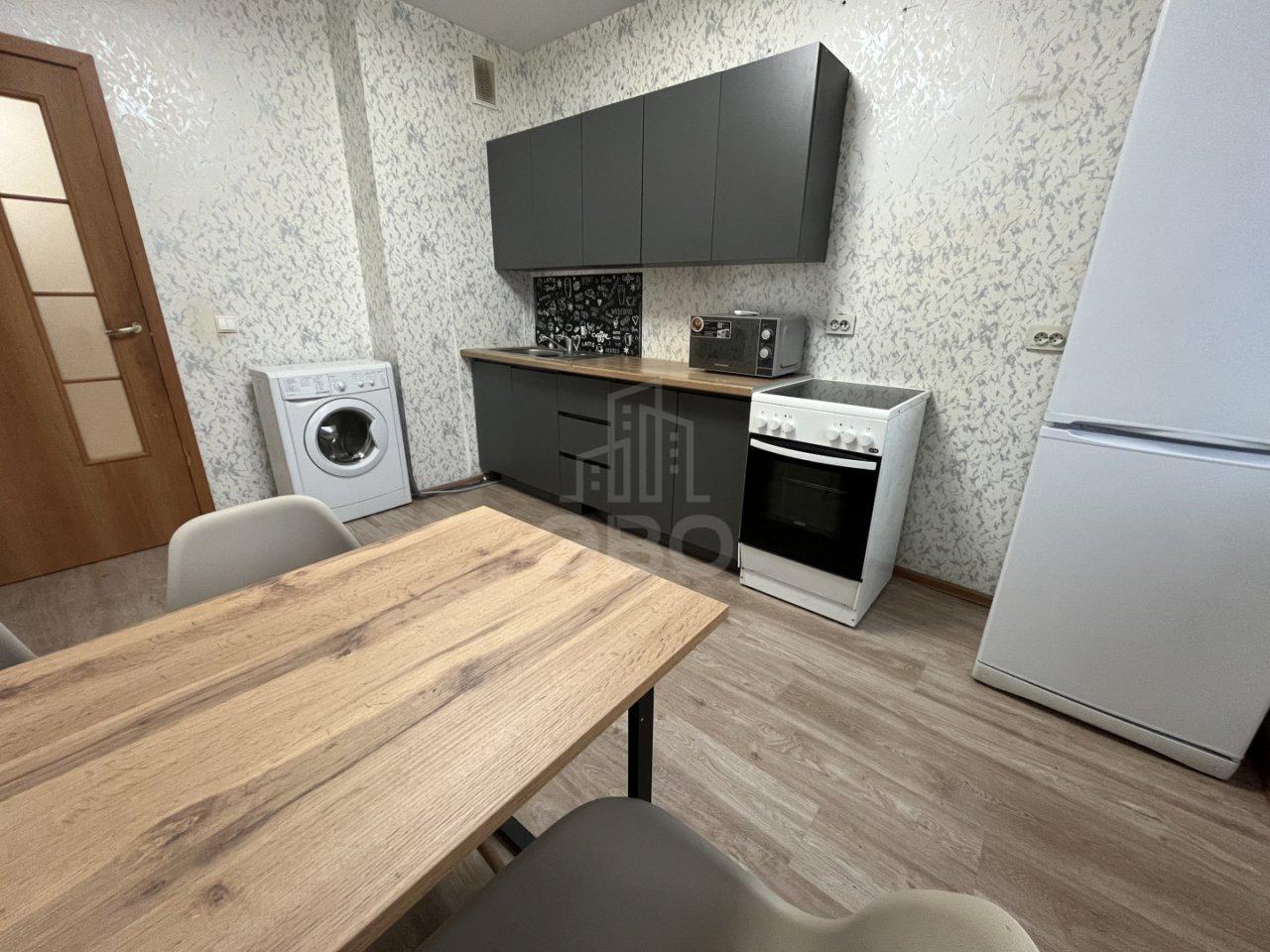 трехкомнатная квартира в Санкт-Петербурге по адресу: Ростовская ул., 26, к 1, литера А