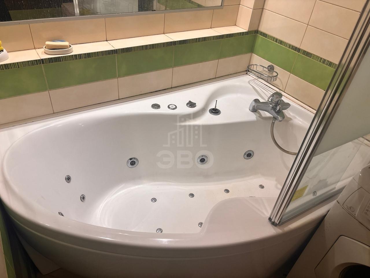 двухкомнатная квартира в Санкт-Петербурге по адресу: Беринга ул., 23, к 2