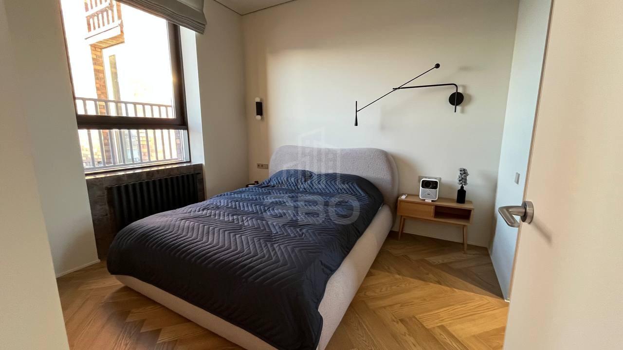 однокомнатная квартира в Санкт-Петербурге по адресу: Помяловского ул., 3