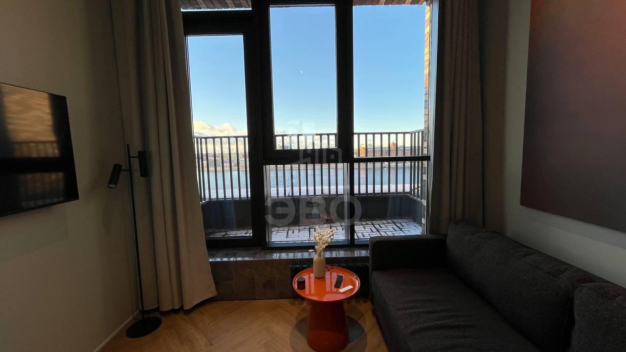 однокомнатная квартира в Санкт-Петербурге по адресу: Помяловского ул., 3