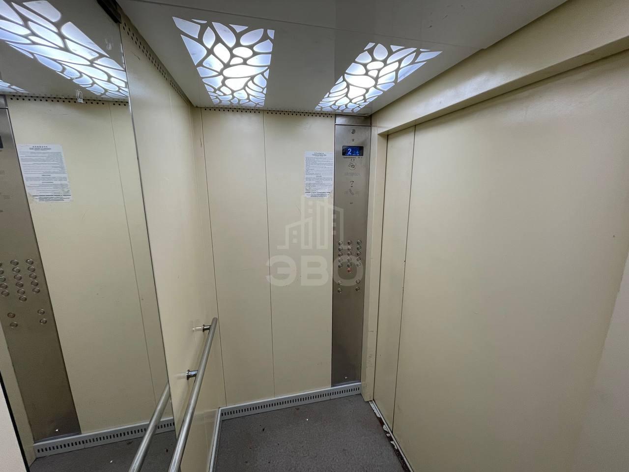 однокомнатная квартира в Санкт-Петербурге по адресу: Ленинский проспект, 92, к 3