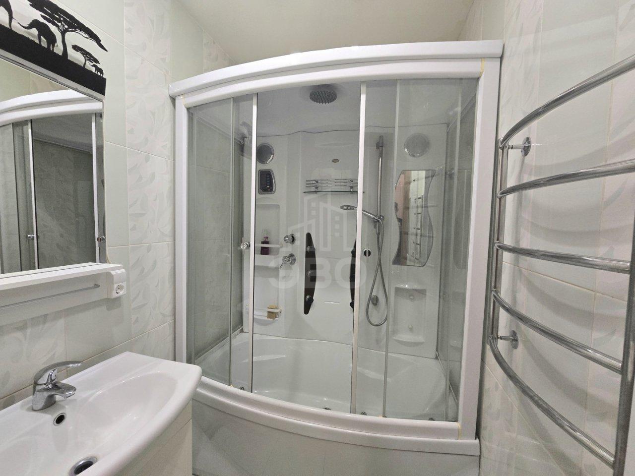 двухкомнатная квартира в Санкт-Петербурге по адресу: Восстания ул., 37/39