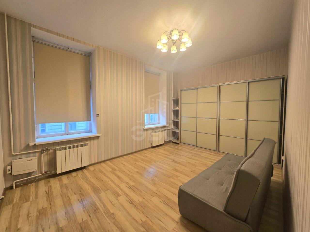 двухкомнатная квартира в Санкт-Петербурге по адресу: Восстания ул., 37/39