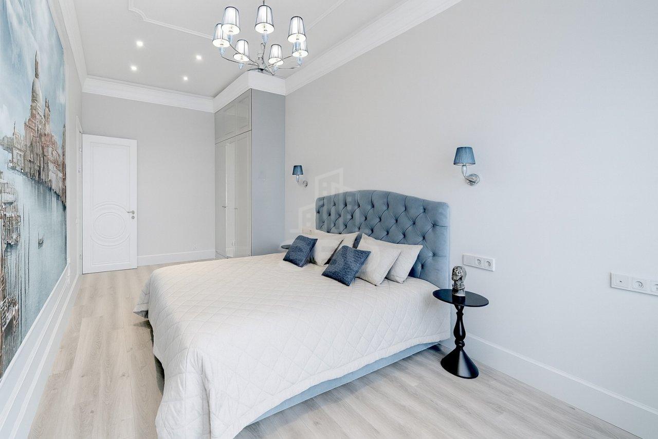 двухкомнатная квартира в Санкт-Петербурге по адресу: Пушкинская ул., 3