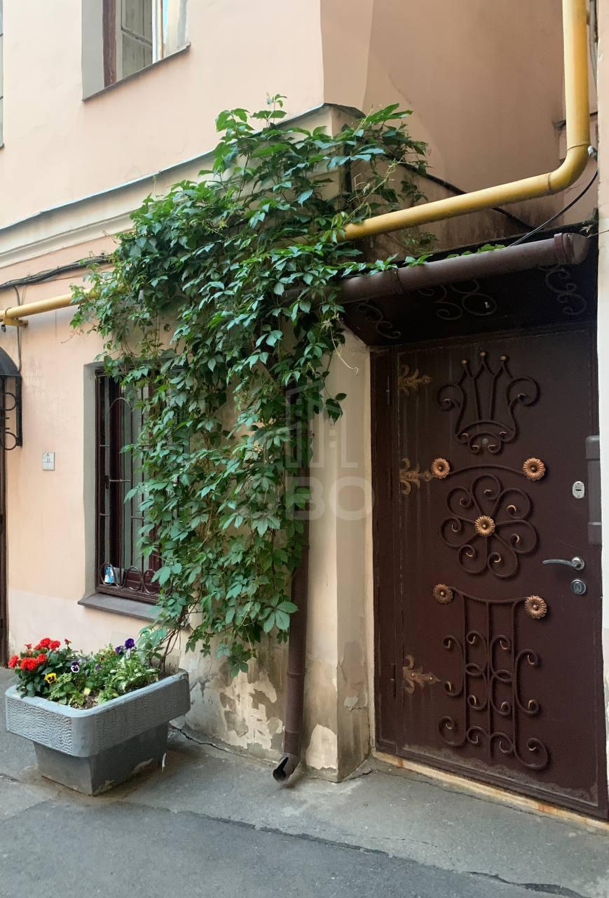 четырехкомнатная квартира в Санкт-Петербурге по адресу: Гороховая ул., 58