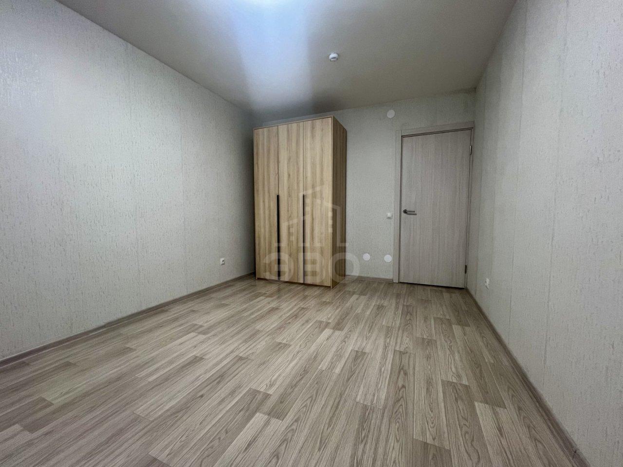 трехкомнатная квартира в Санкт-Петербурге по адресу: Ленинский проспект, 68, строение 1