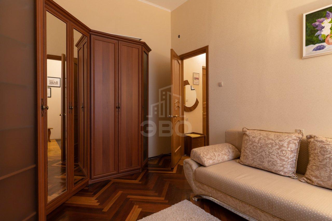 однокомнатная квартира в Санкт-Петербурге по адресу: Пушкинская ул., 17