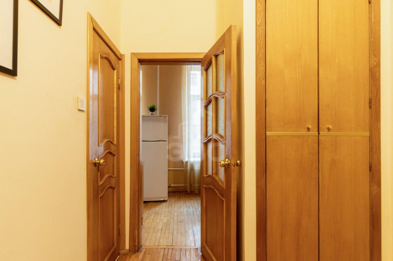 однокомнатная квартира в Санкт-Петербурге по адресу: Пушкинская ул., 17