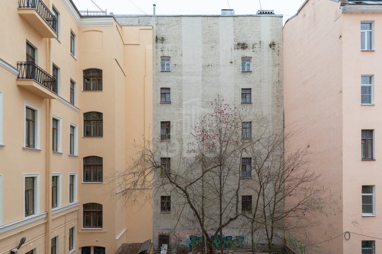 однокомнатная квартира в Санкт-Петербурге по адресу: Пушкинская ул., 17