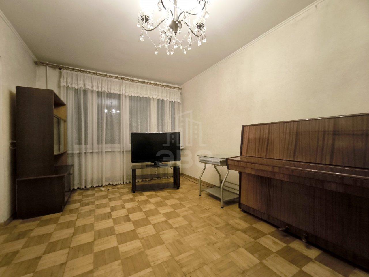 трехкомнатная квартира в Санкт-Петербурге по адресу: Демьяна Бедного ул., 23