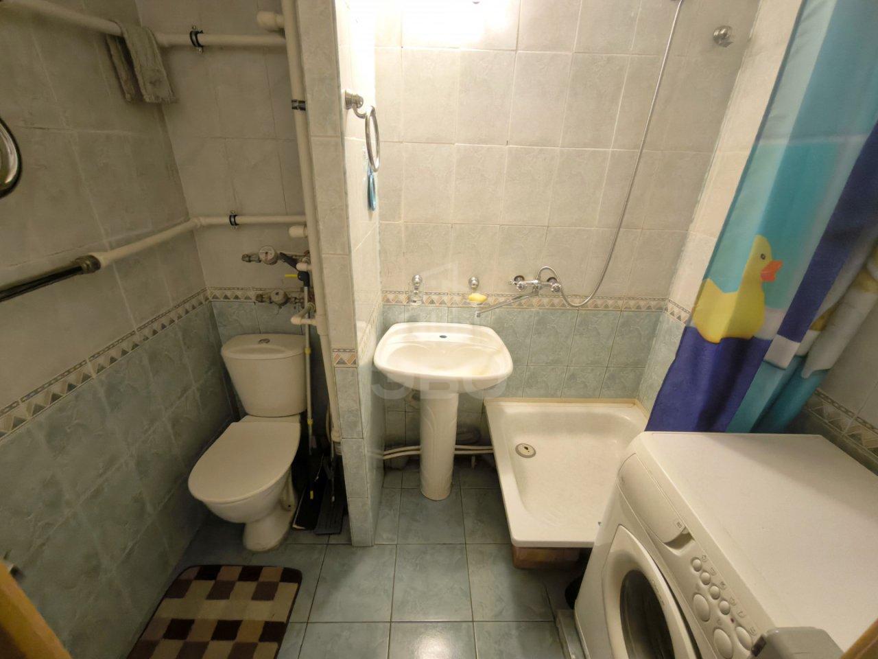 трехкомнатная квартира в Санкт-Петербурге по адресу: Демьяна Бедного ул., 23