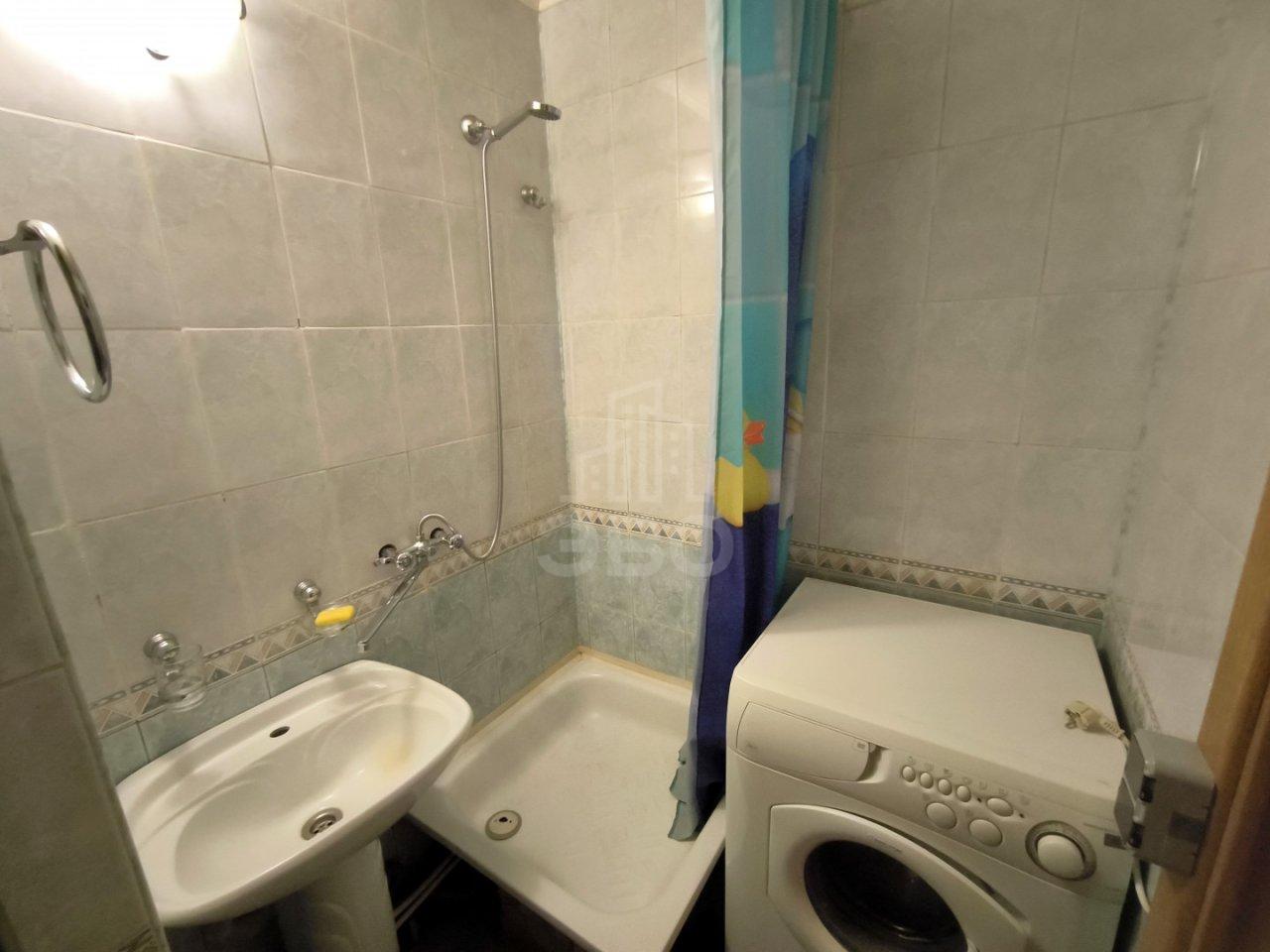 трехкомнатная квартира в Санкт-Петербурге по адресу: Демьяна Бедного ул., 23