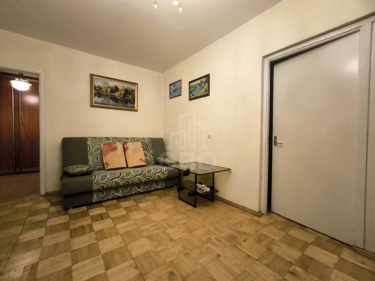 трехкомнатная квартира в Санкт-Петербурге по адресу: Демьяна Бедного ул., 23