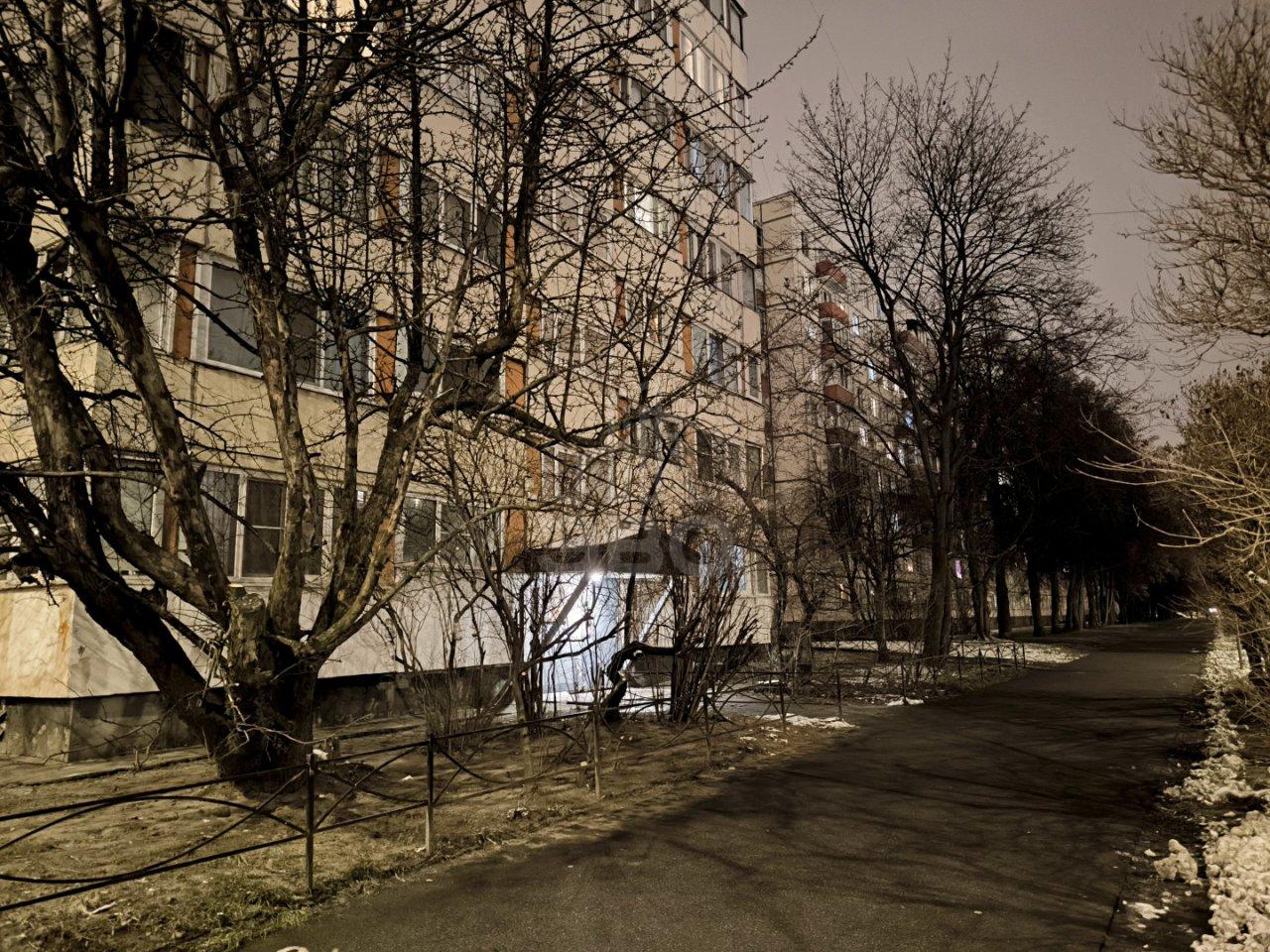 трехкомнатная квартира в Санкт-Петербурге по адресу: Демьяна Бедного ул., 23