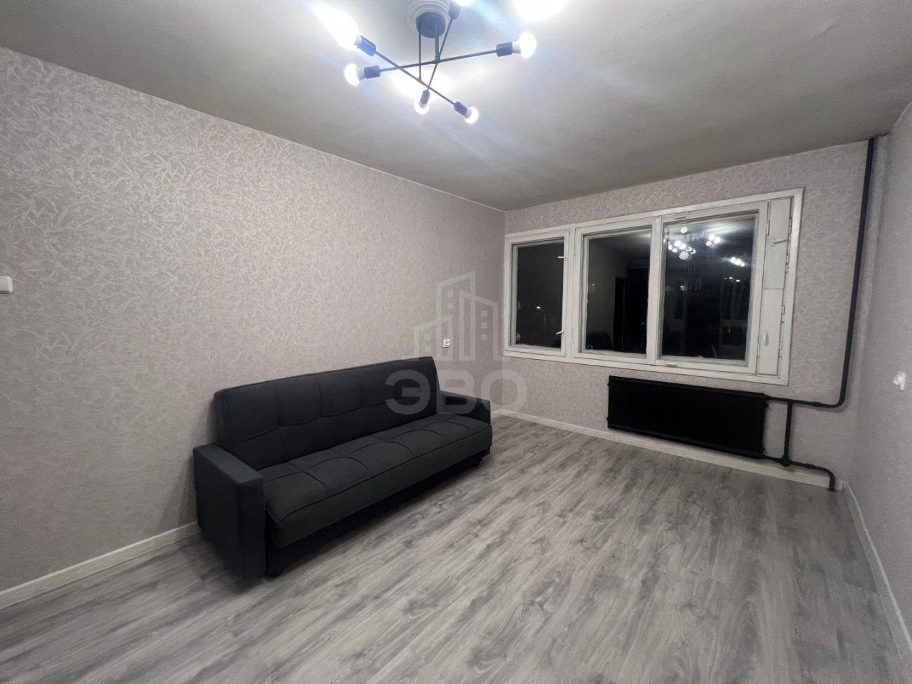 трехкомнатная квартира в Санкт-Петербурге по адресу: Демьяна Бедного ул., 30, к 1