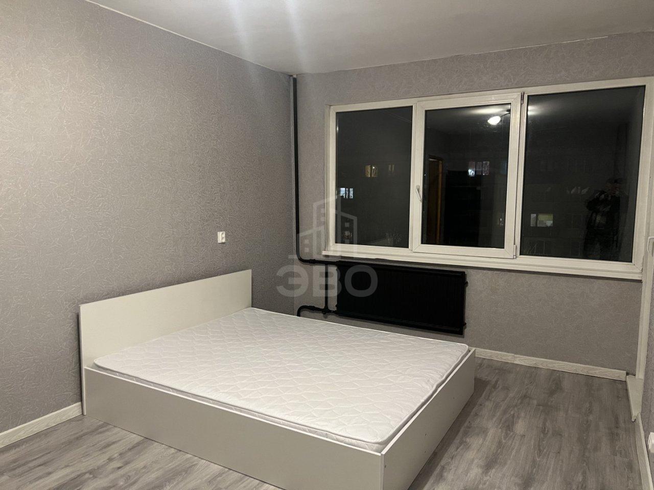 трехкомнатная квартира в Санкт-Петербурге по адресу: Демьяна Бедного ул., 30, к 1