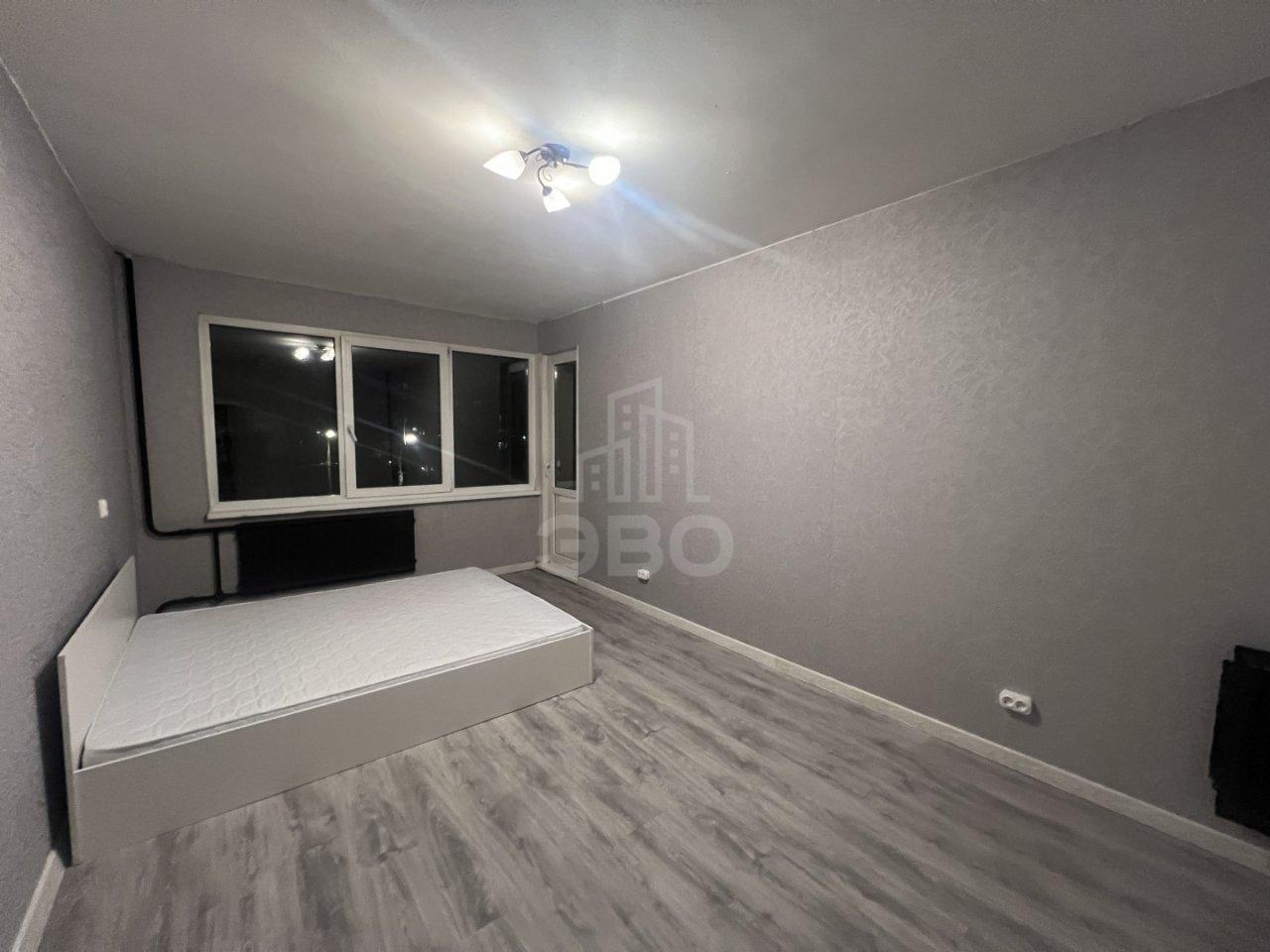 трехкомнатная квартира в Санкт-Петербурге по адресу: Демьяна Бедного ул., 30, к 1